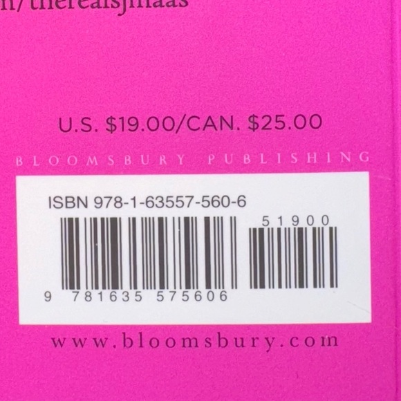 A Court of Wings and Ruin by Sarah J. Maas. - Picture 3 of 3